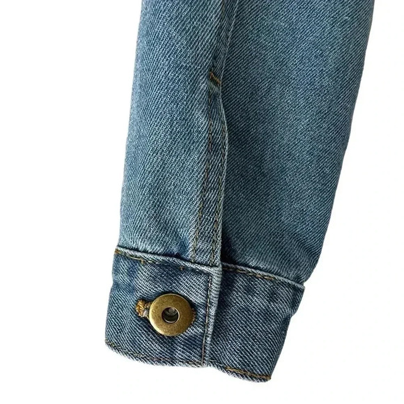 ZEAGOO | WOMENS CROPPED DENIM JACKET LIKE NEW |  SIZE: SMALL - Picture 4 of 7